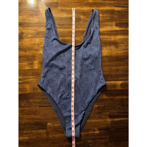 Weworewhat Women’s Large Swimsuit One Piece Scoop Low Back Cheeky High Leg - Picture 8 of 13